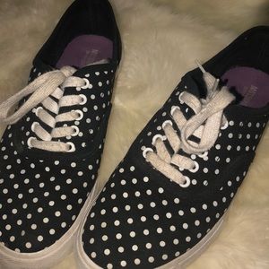 Polka-dot shoes